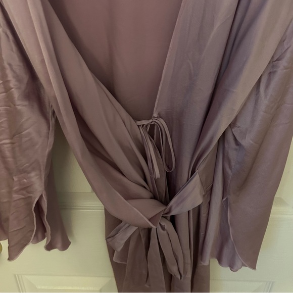 fleur du mal ANGEL SLEEVE ROBE - Picture 2 of 4